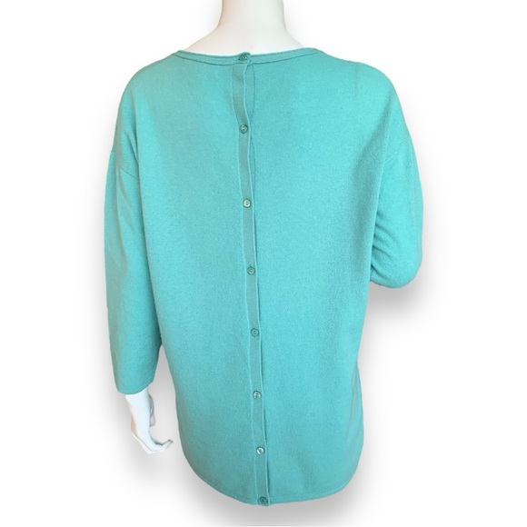 NORDSTROM COLLECTION AQUA BLUE CASHMERE BUTTON BACK SWEATER. WOMEN’S SIZE MEDIUM - Picture 2 of 7
